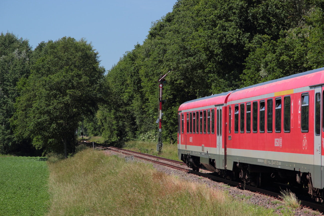 http://www.nachtbahner.de/Fotos/2014-06-07%20KBS112%20Wendlandbahn/k-IMG_7005%20KBS112%20Wendlandbahn%2007.06.14%20(7).JPG 